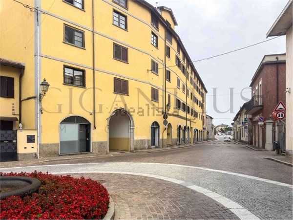 appartamento in vendita a Lonate Ceppino