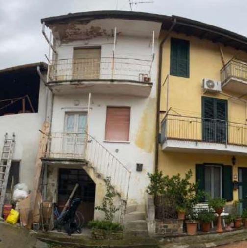 appartamento in vendita a Lonate Ceppino