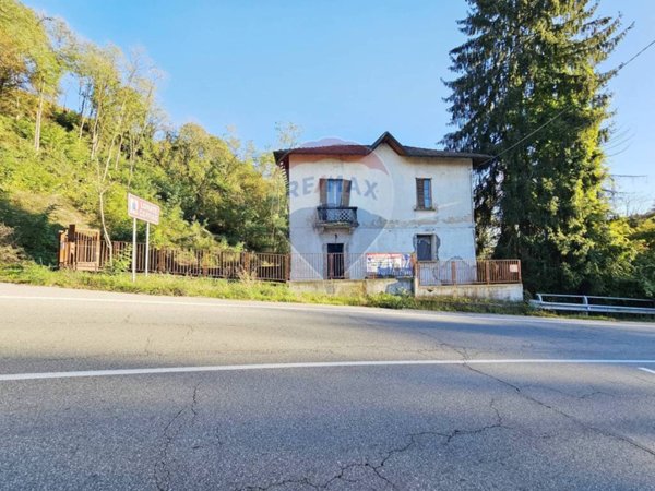 casa indipendente in vendita a Lonate Ceppino