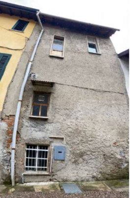 casa indipendente in vendita a Lonate Ceppino