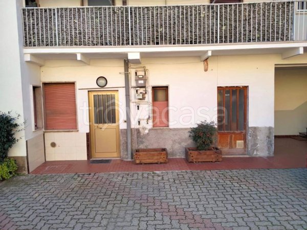 appartamento in vendita a Lonate Ceppino