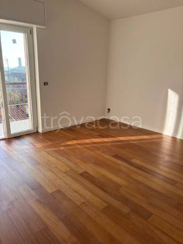 appartamento in vendita a Lonate Ceppino
