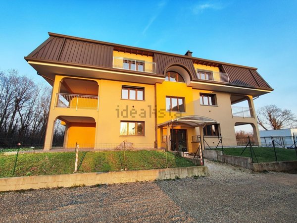 appartamento in vendita a Lonate Ceppino