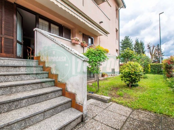 appartamento in vendita a Lonate Ceppino