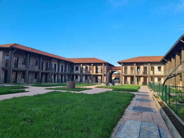appartamento in vendita a Lonate Ceppino