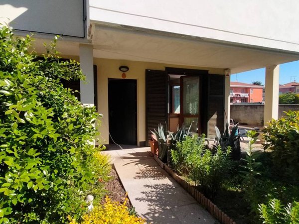 appartamento in vendita a Lonate Ceppino