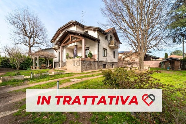 casa indipendente in vendita a Lonate Ceppino