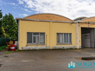 capannone in vendita a Lonate Ceppino