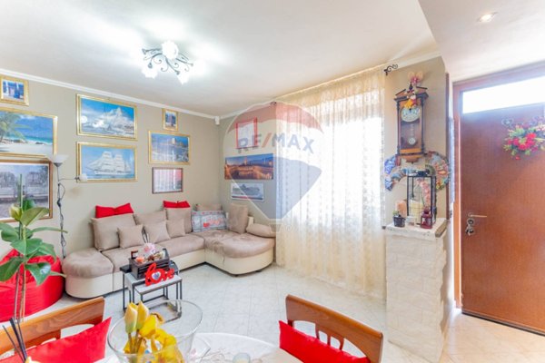 appartamento in vendita a Lonate Ceppino