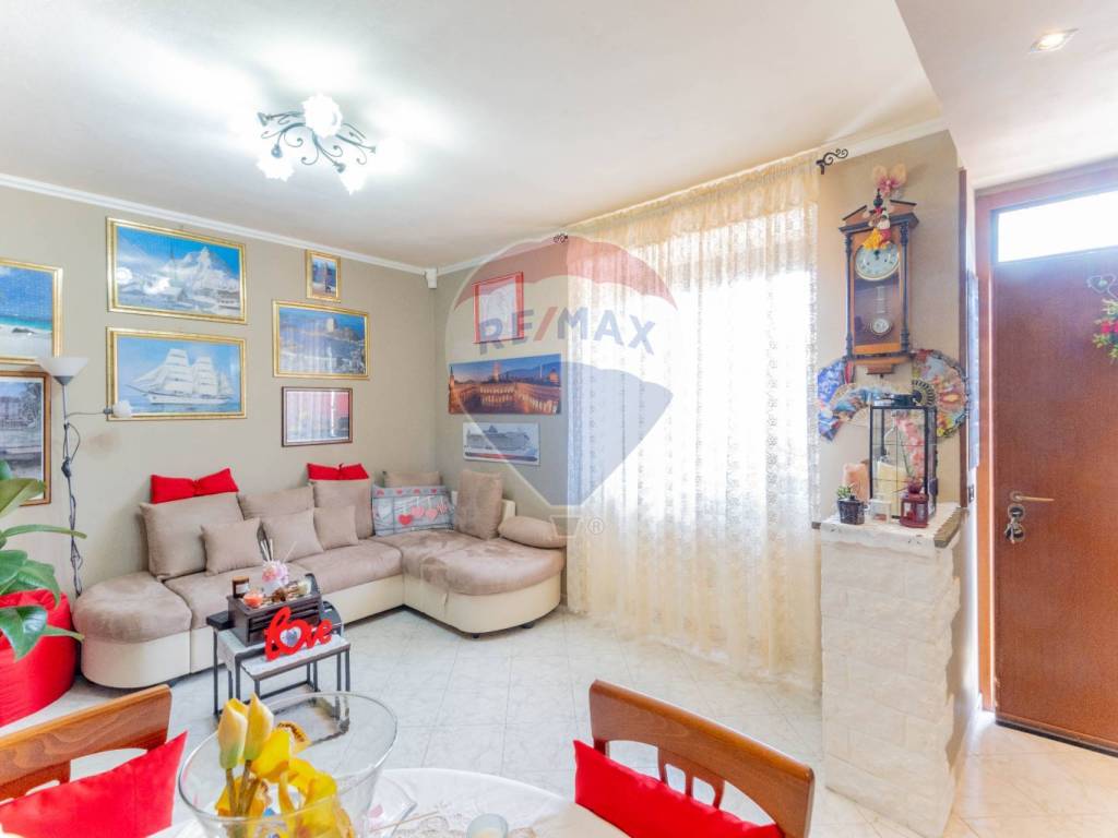 appartamento in vendita a Lonate Ceppino