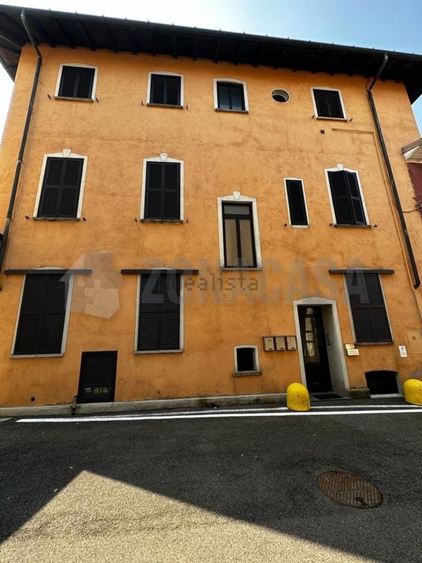 appartamento in vendita a Lonate Ceppino