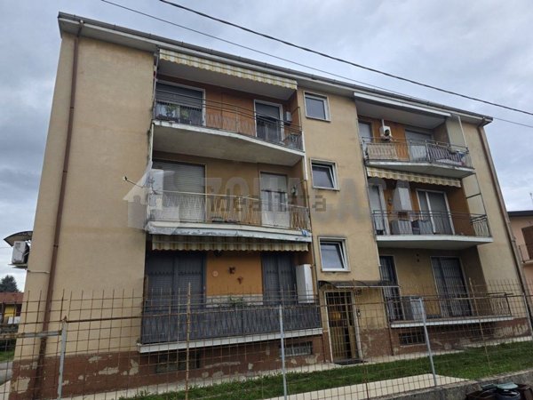 appartamento in vendita a Lonate Ceppino