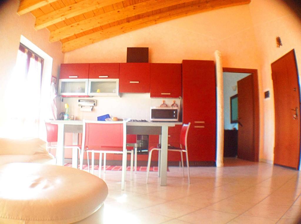 appartamento in vendita a Lonate Ceppino