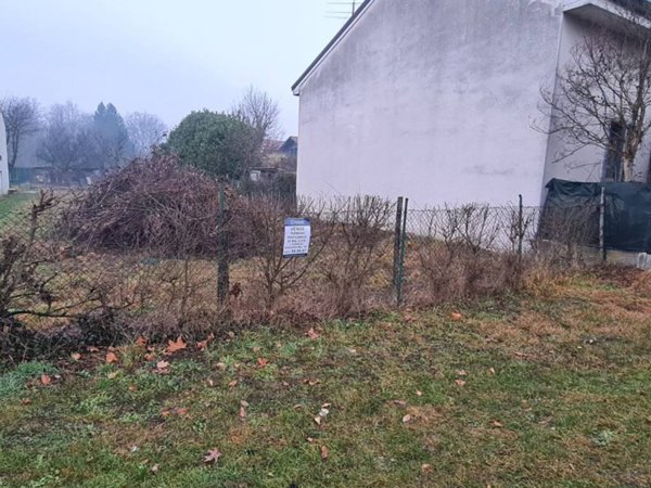 casa indipendente in vendita a Lonate Ceppino