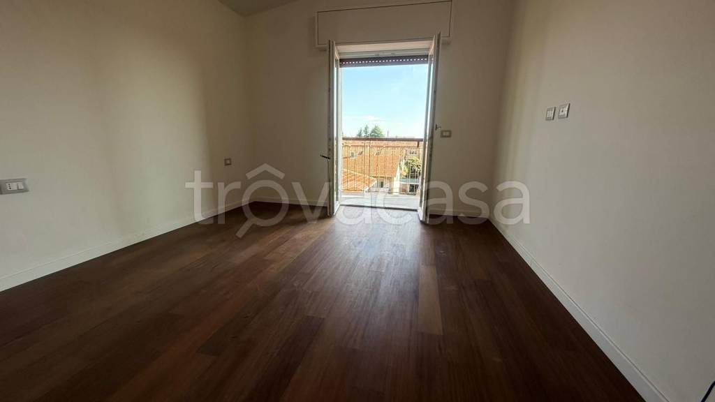 appartamento in vendita a Lonate Ceppino