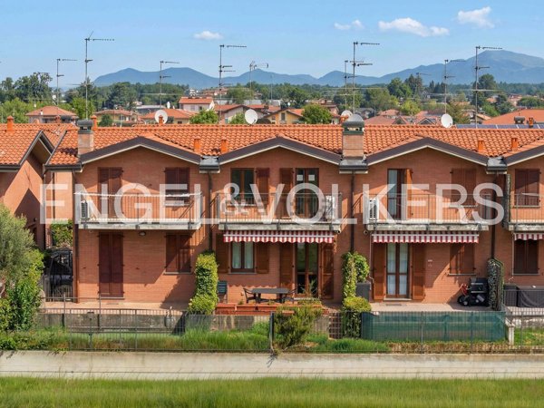 casa indipendente in vendita a Lonate Ceppino