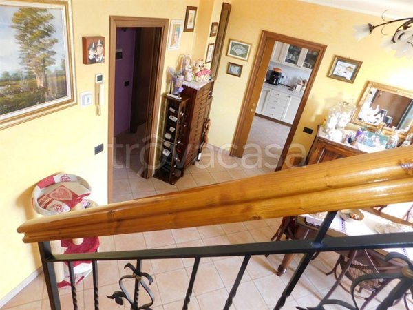 appartamento in vendita a Lonate Ceppino