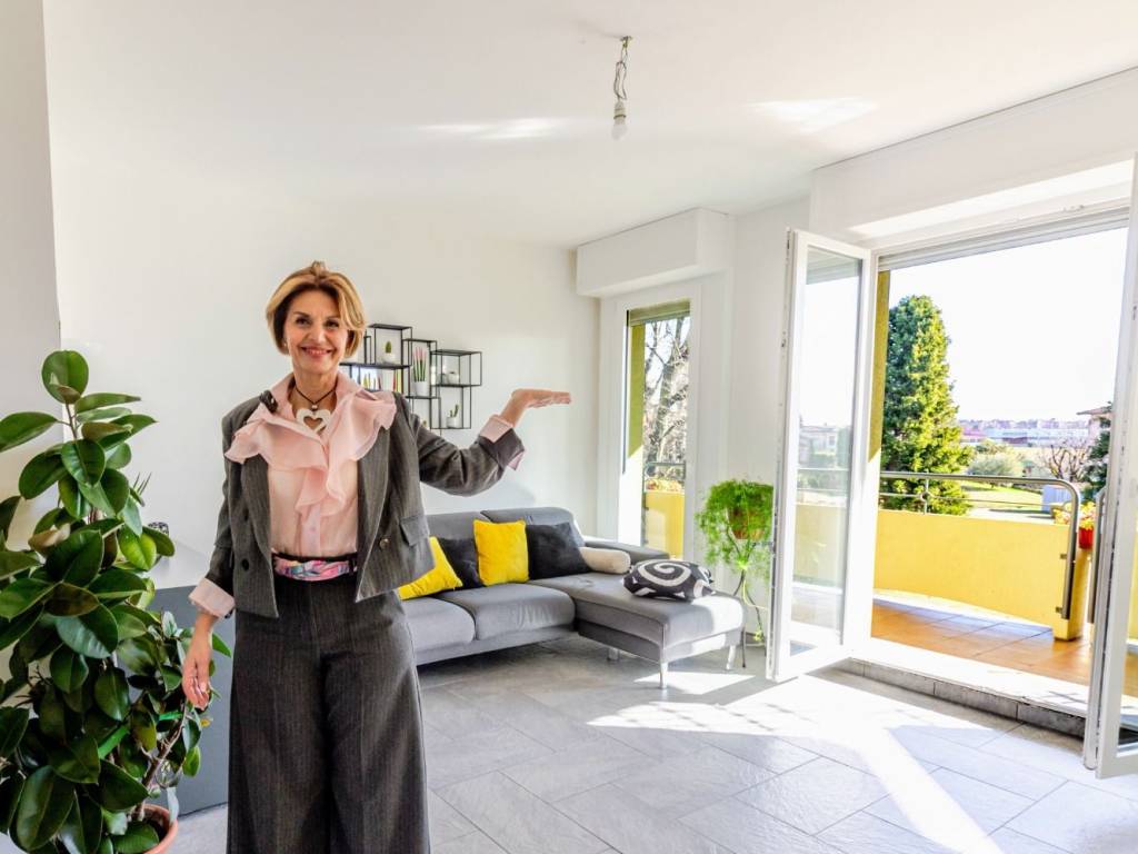 appartamento in vendita a Lonate Ceppino