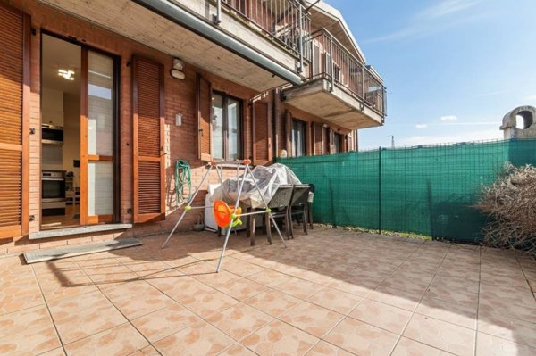 casa indipendente in vendita a Lonate Ceppino