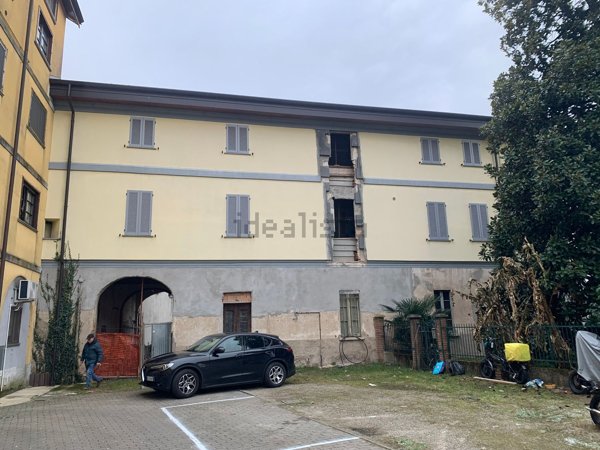 casale in vendita a Lonate Ceppino