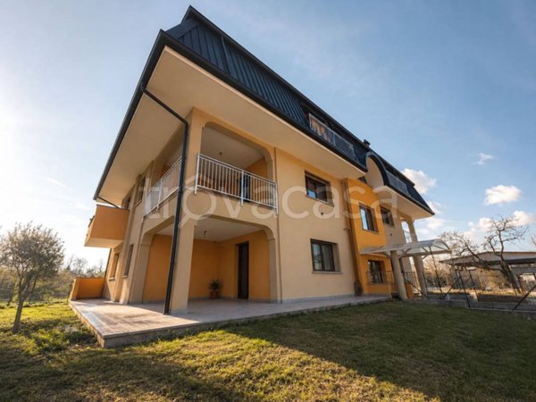 appartamento in vendita a Lonate Ceppino