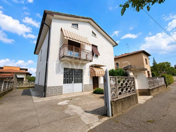 casa indipendente in vendita a Lonate Ceppino