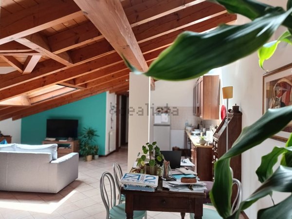 appartamento in vendita a Lonate Ceppino