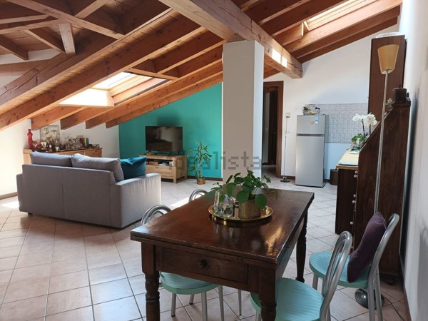 appartamento in vendita a Lonate Ceppino