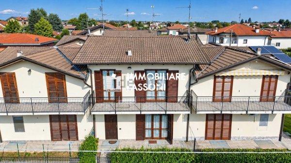 casa indipendente in vendita a Lonate Ceppino