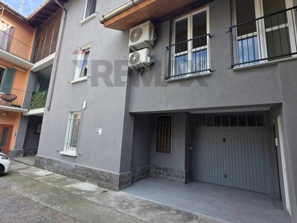 appartamento in vendita a Lonate Ceppino