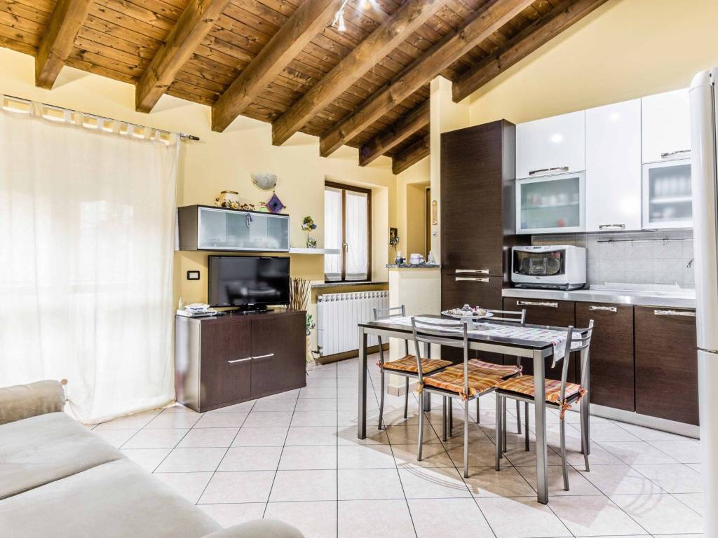 appartamento in vendita a Lonate Pozzolo