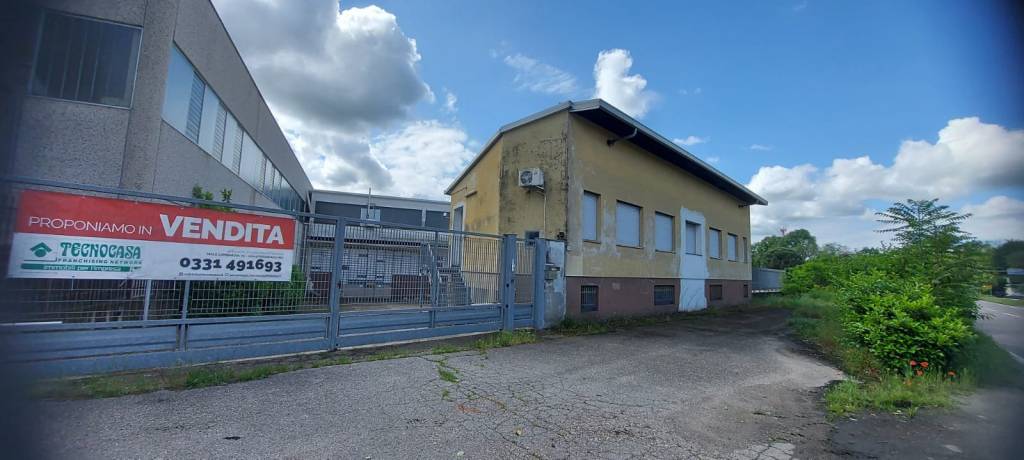 locale commerciale in vendita a Lonate Pozzolo