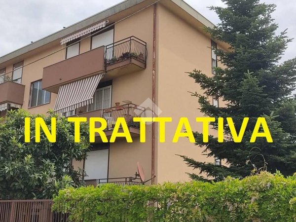 appartamento in vendita a Lonate Pozzolo in zona Sant'Antonino Ticino