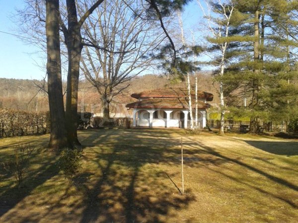 casa indipendente in vendita a Lonate Pozzolo