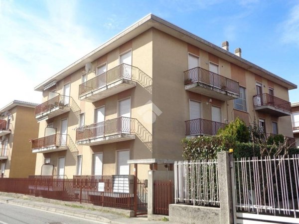 appartamento in vendita a Lonate Pozzolo in zona Sant'Antonino Ticino