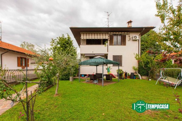 appartamento in vendita a Lonate Pozzolo