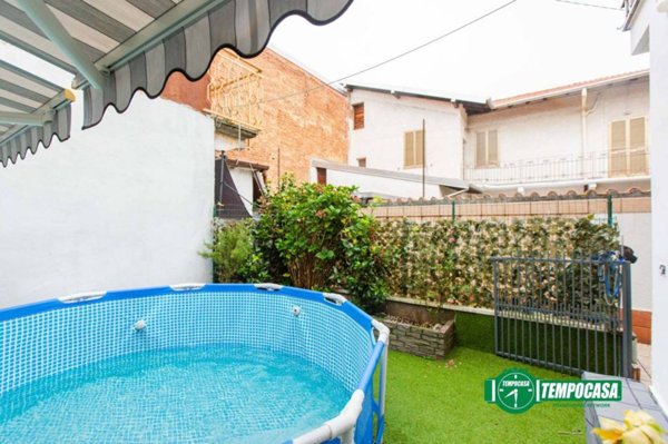 casa indipendente in vendita a Lonate Pozzolo