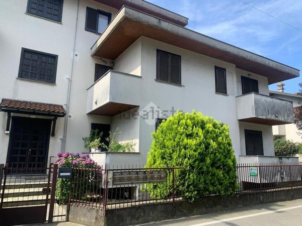 appartamento in vendita a Lonate Pozzolo