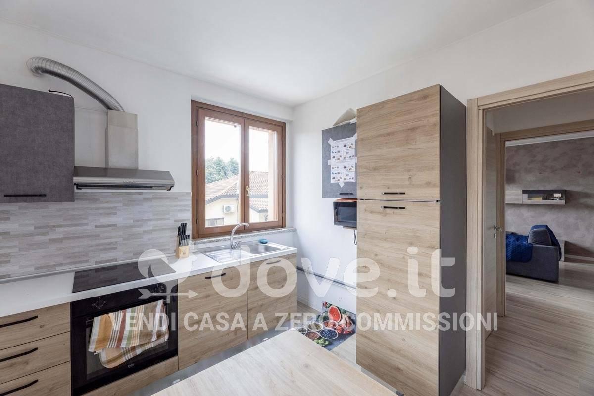 appartamento in vendita a Lonate Pozzolo in zona Sant'Antonino Ticino