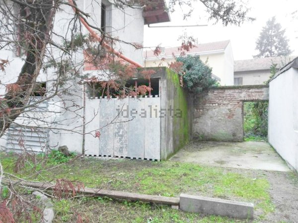 appartamento in vendita a Lonate Pozzolo