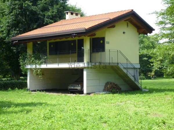 casa indipendente in vendita a Lonate Pozzolo