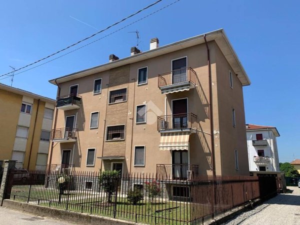 appartamento in vendita a Lonate Pozzolo