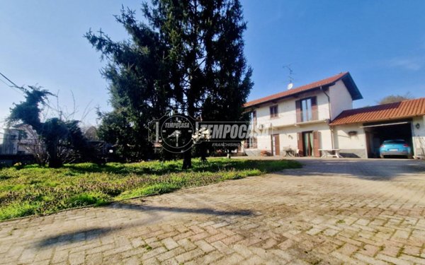 appartamento in vendita a Lonate Pozzolo in zona Tornavento