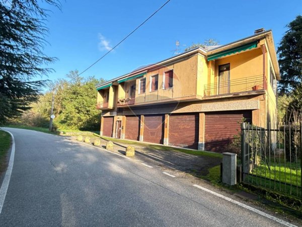 casa indipendente in vendita a Lonate Pozzolo
