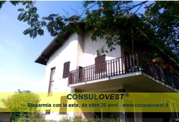 casa indipendente in vendita a Lonate Pozzolo