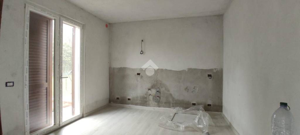 casa indipendente in vendita a Lonate Pozzolo in zona Tornavento