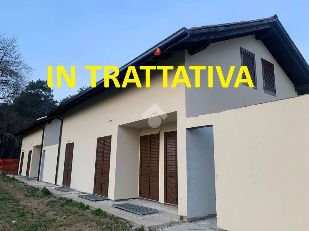 casa indipendente in vendita a Lonate Pozzolo in zona Tornavento