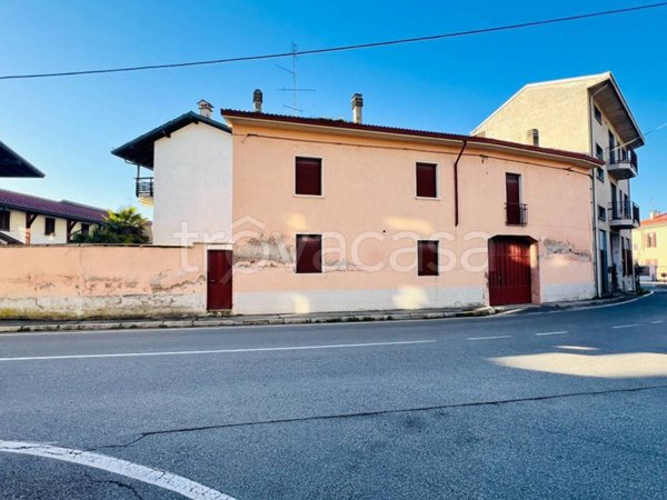 casa indipendente in vendita a Lonate Pozzolo