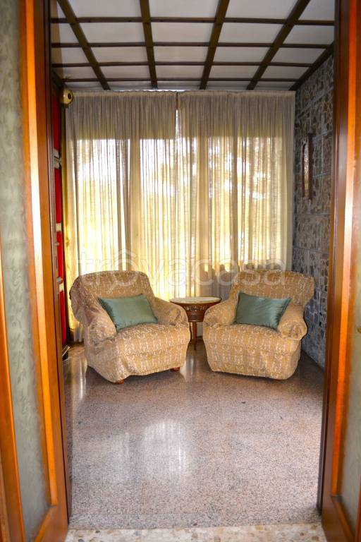 casa indipendente in vendita a Lonate Pozzolo