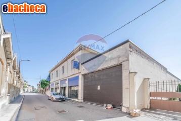 locale commerciale in vendita a Lonate Pozzolo
